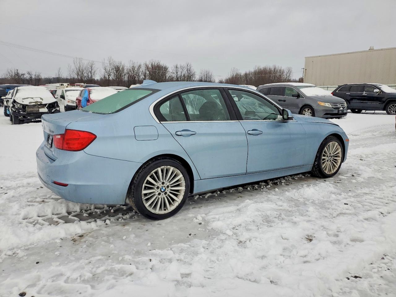 2013 BMW 328 Xi - Фото 3
