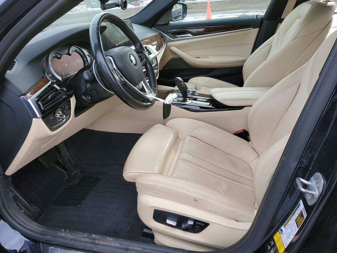 2017 BMW 530 Xi - Image 7