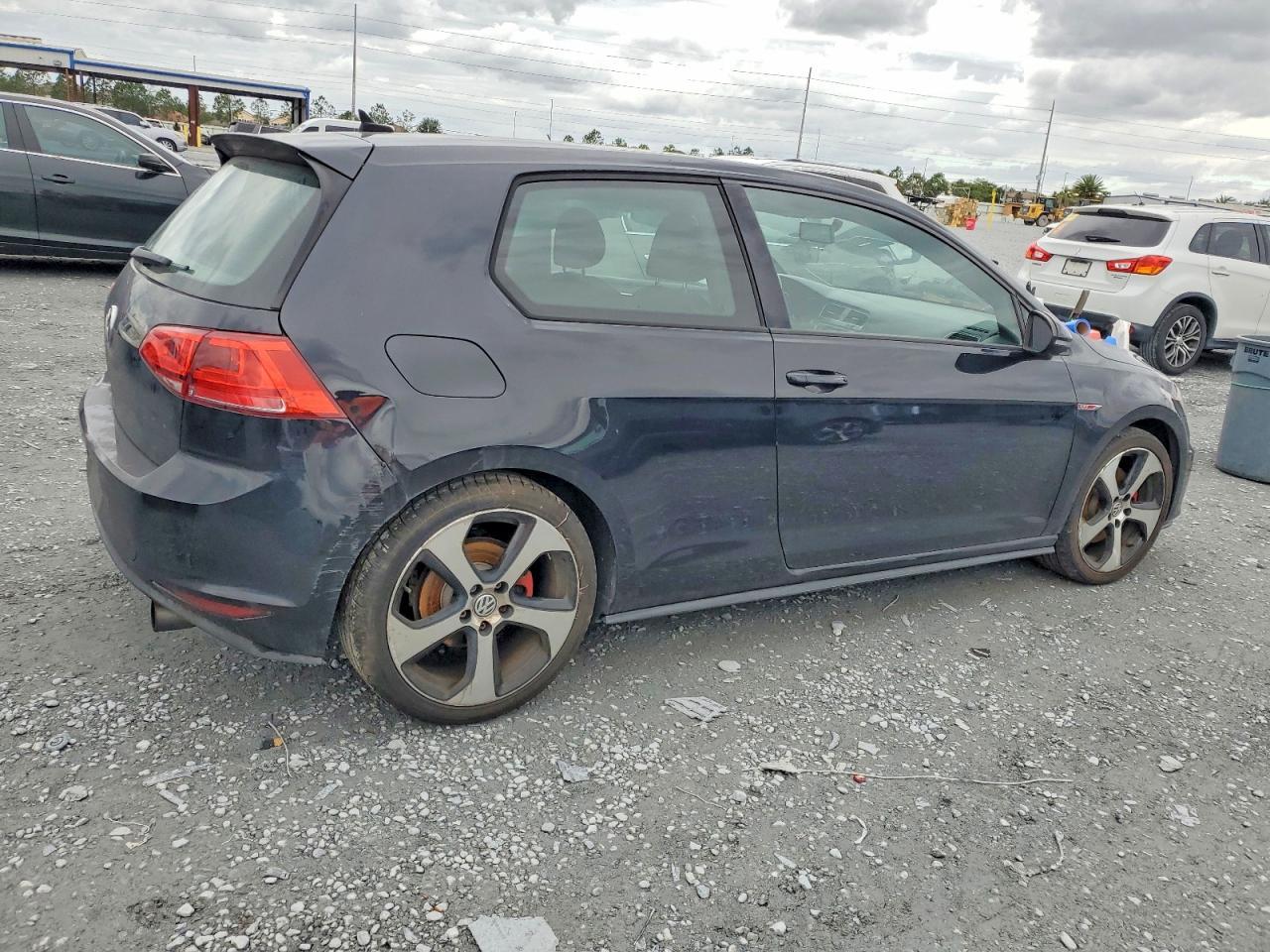 2015 Volkswagen Gti - Фото 3