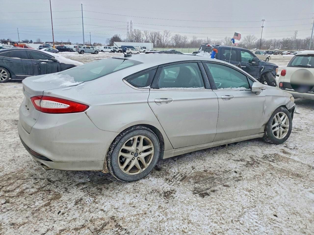 2016 Ford Fusion Se - Фото 3
