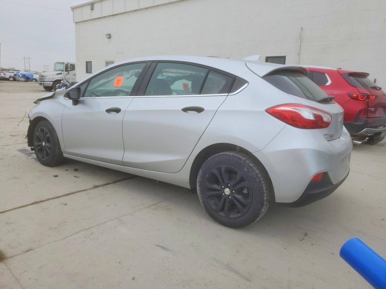 2019 Chevrolet Cruze Lt - Фото 2