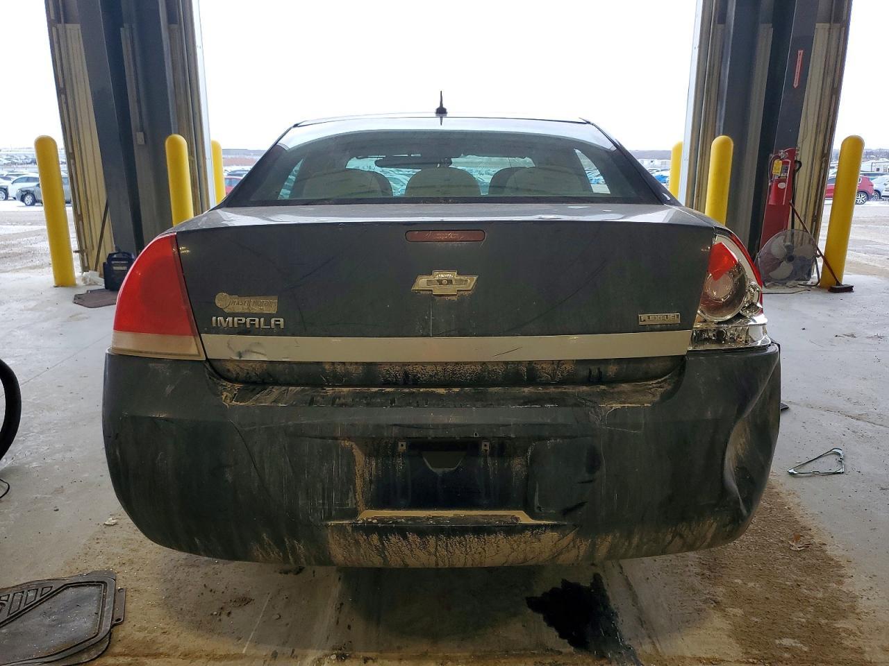 2011 Chevrolet Impala - Фото 6