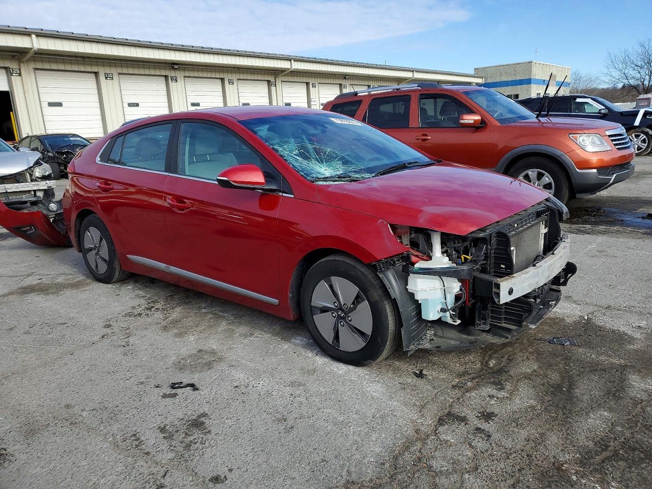 2021 Hyundai Ioniq Se - Фото 4