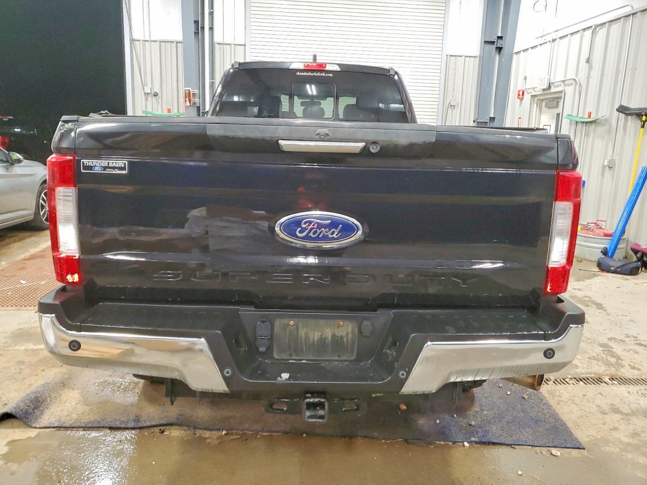 2019 Ford F250 Super Duty - Фото 6