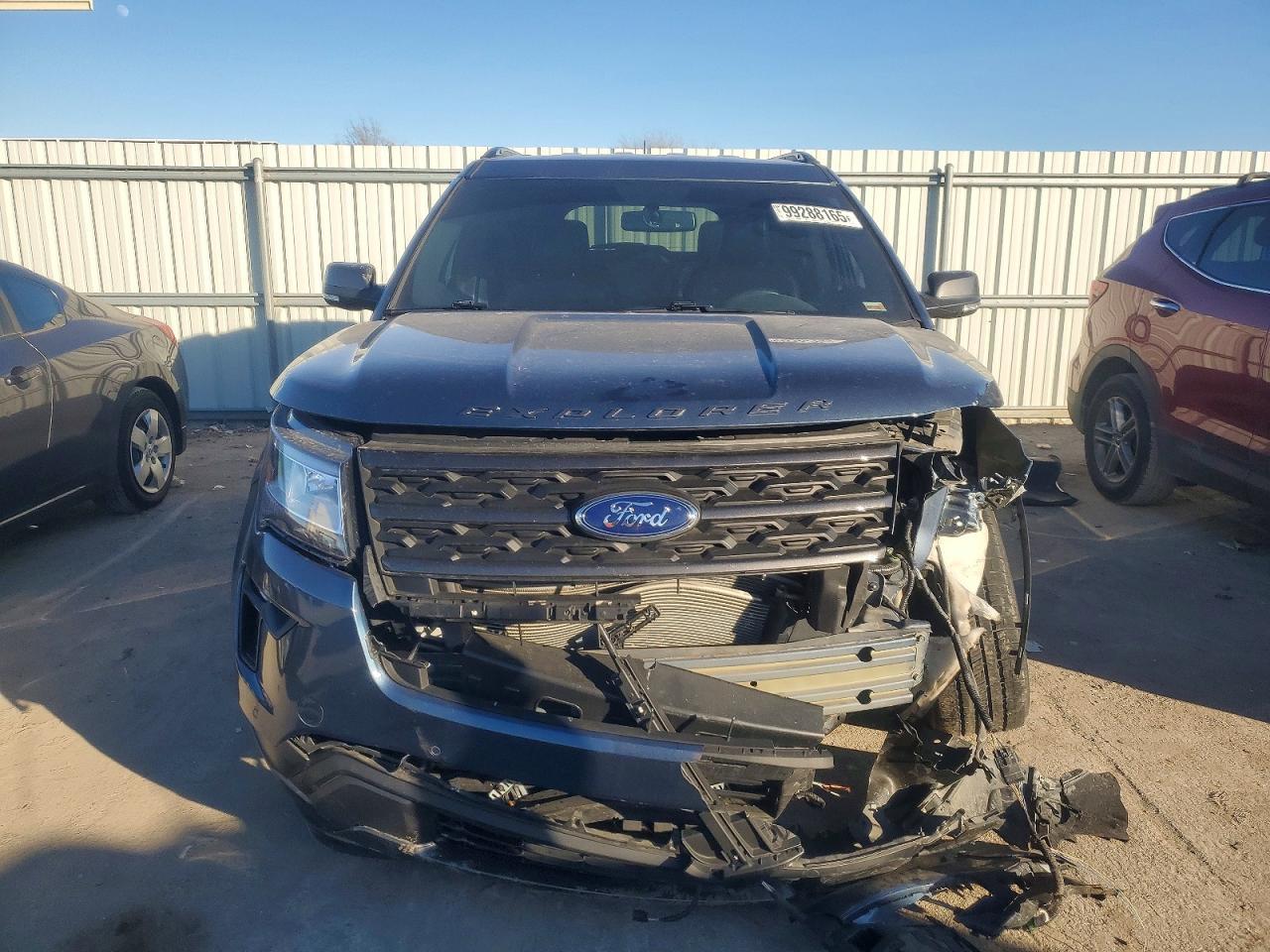 2018 Ford Explorer Xlt - Image 5