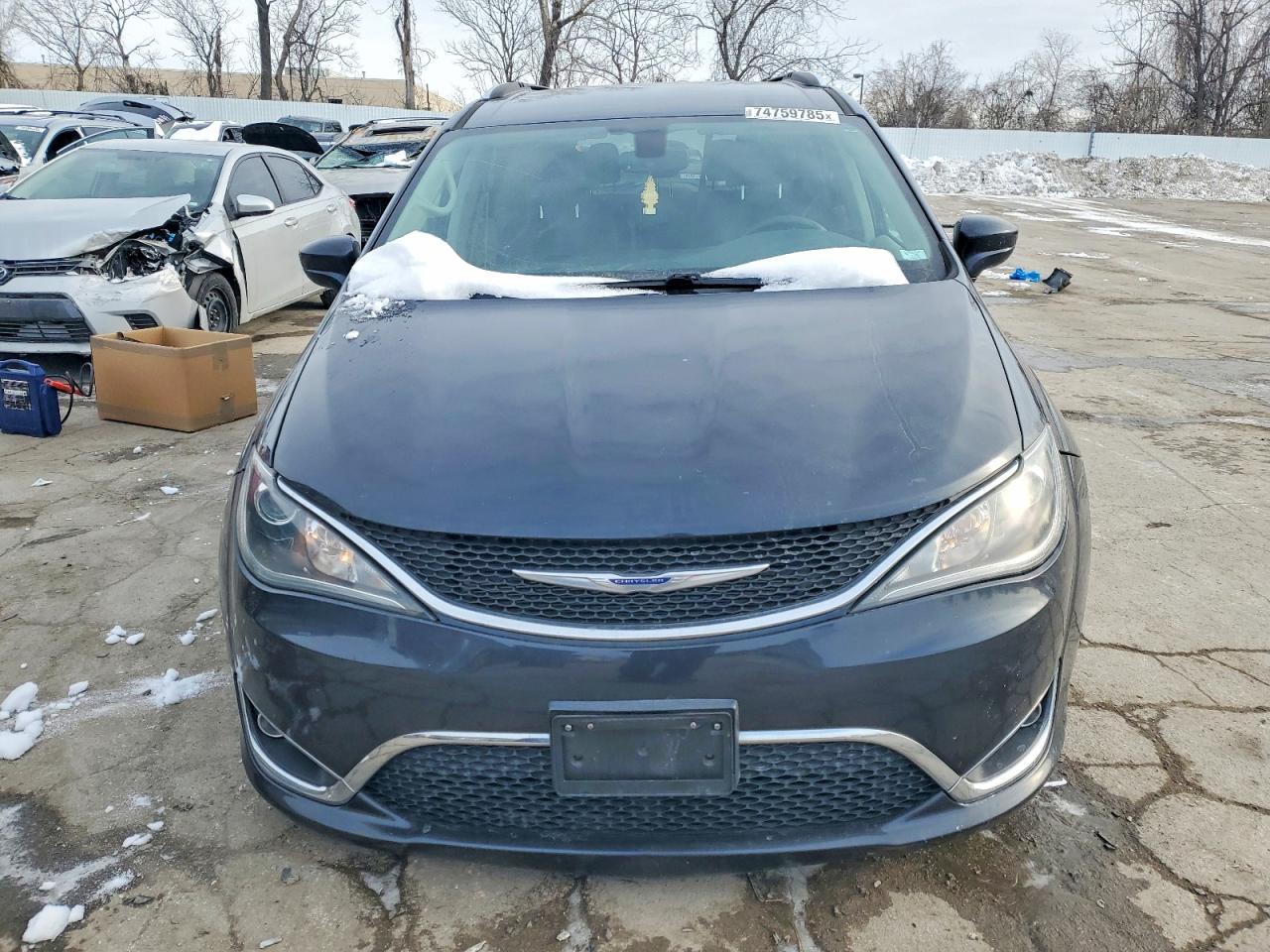 2020 Chrysler Pacifica Touring L - Image 5