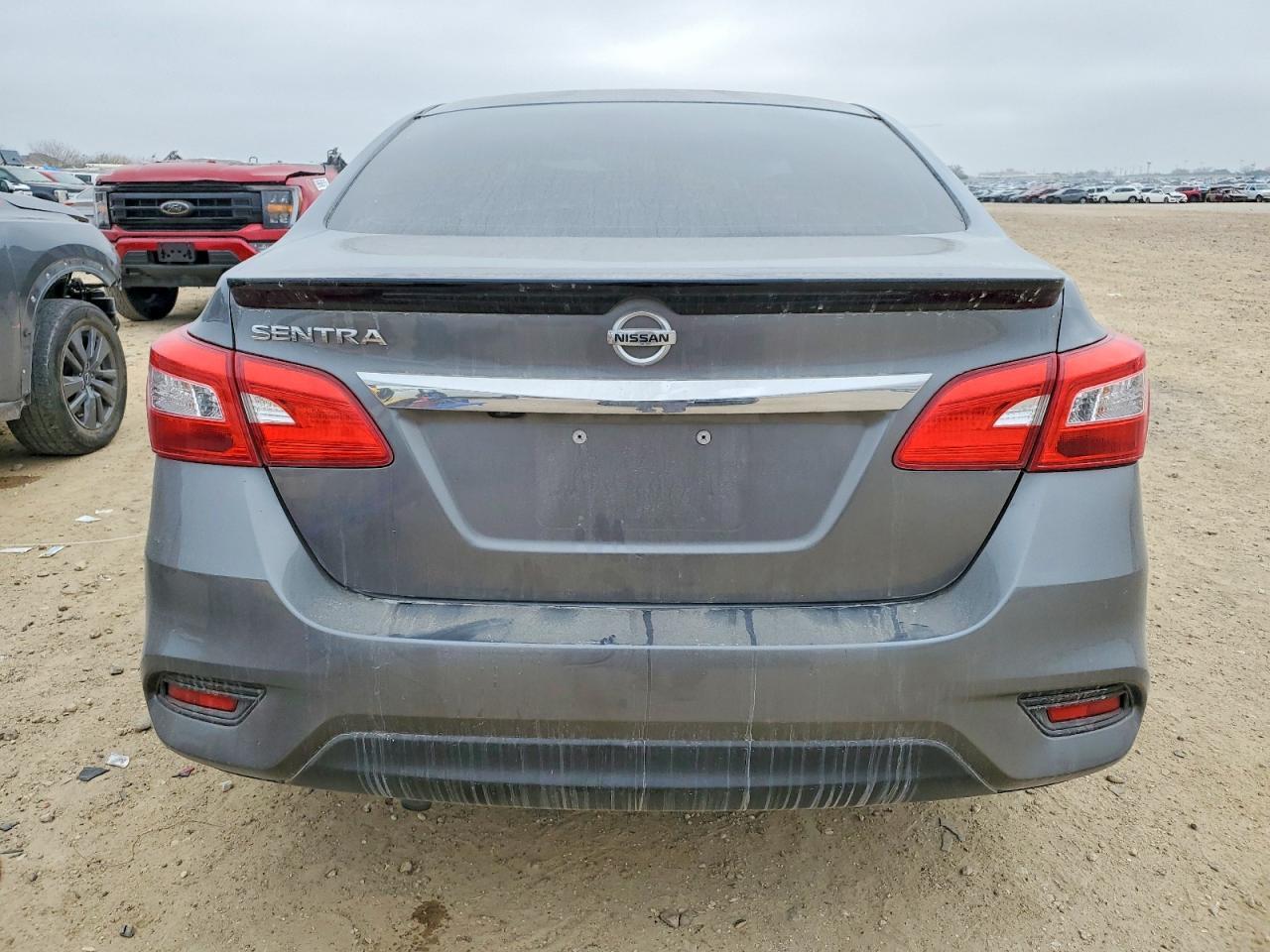2018 Nissan Sentra S - Фото 6