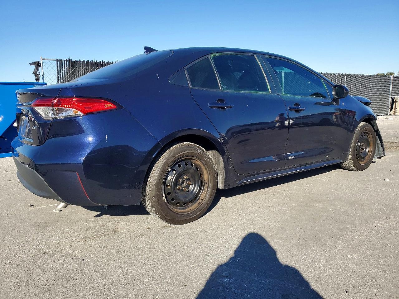 2023 Toyota Corolla Le - Image 3