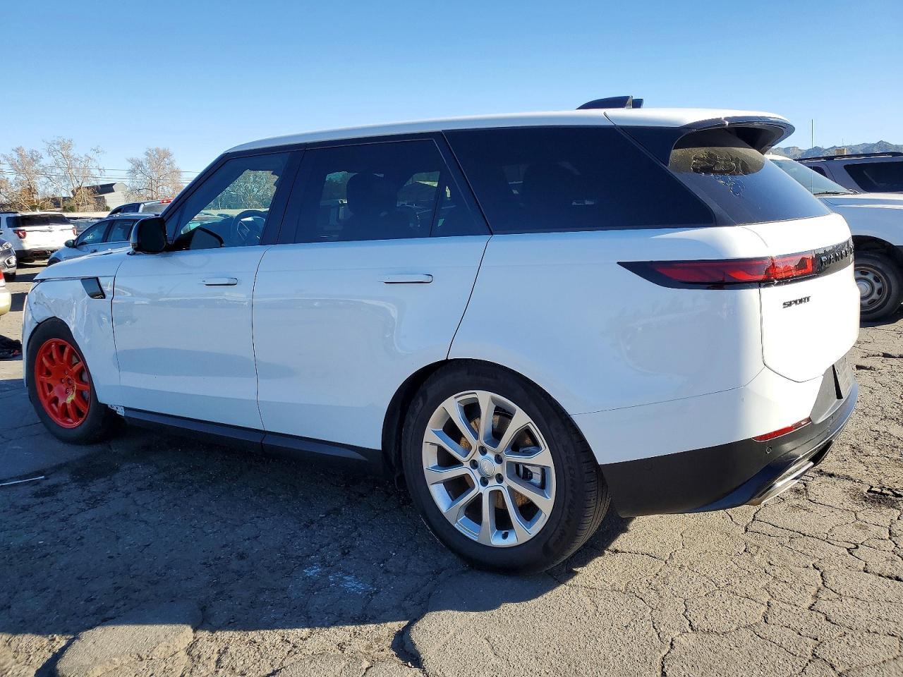 2025 Land Rover Range Rover Sport Se - Image 2