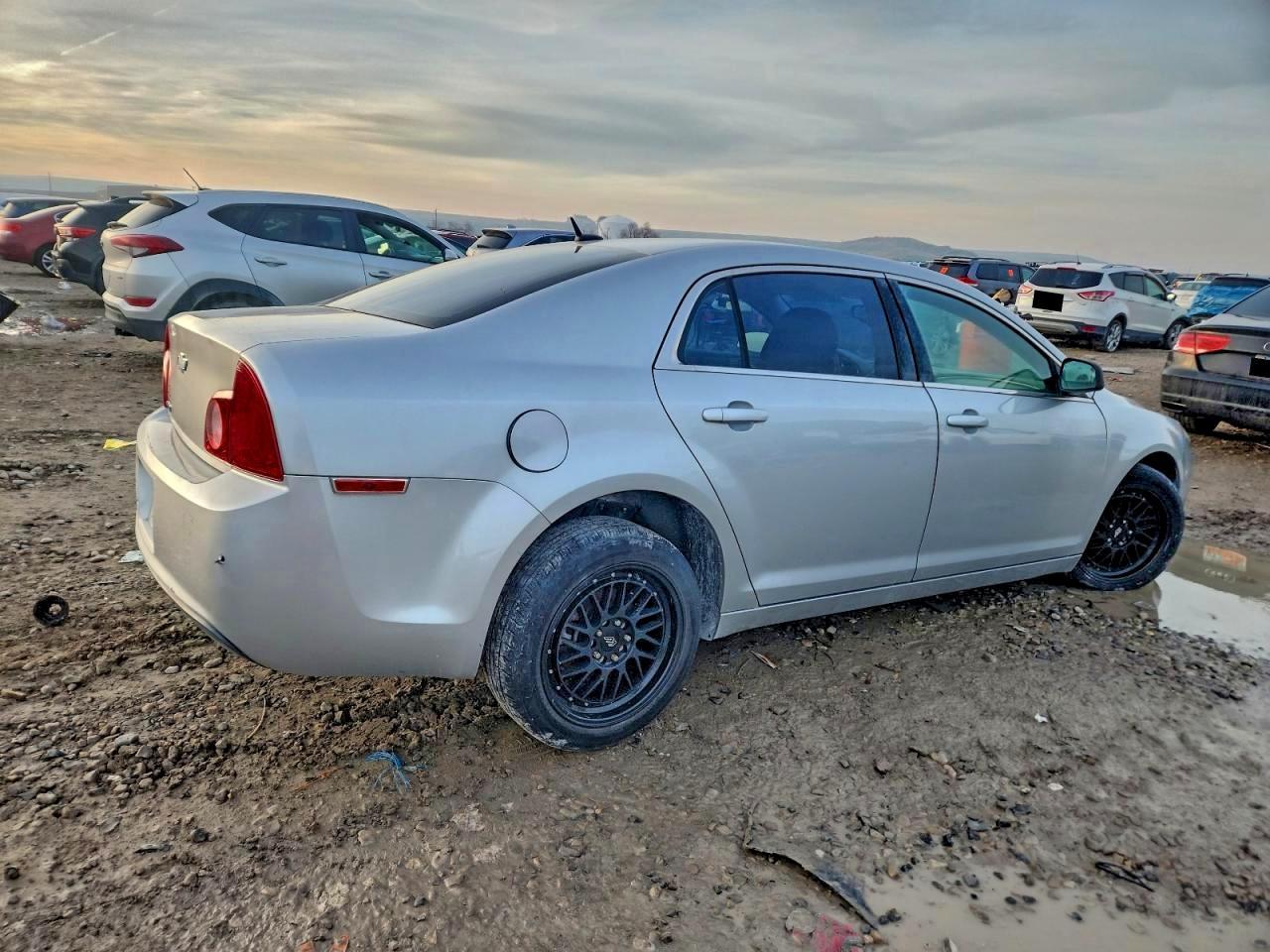 2011 Chevrolet Malibu Ls - Image 3