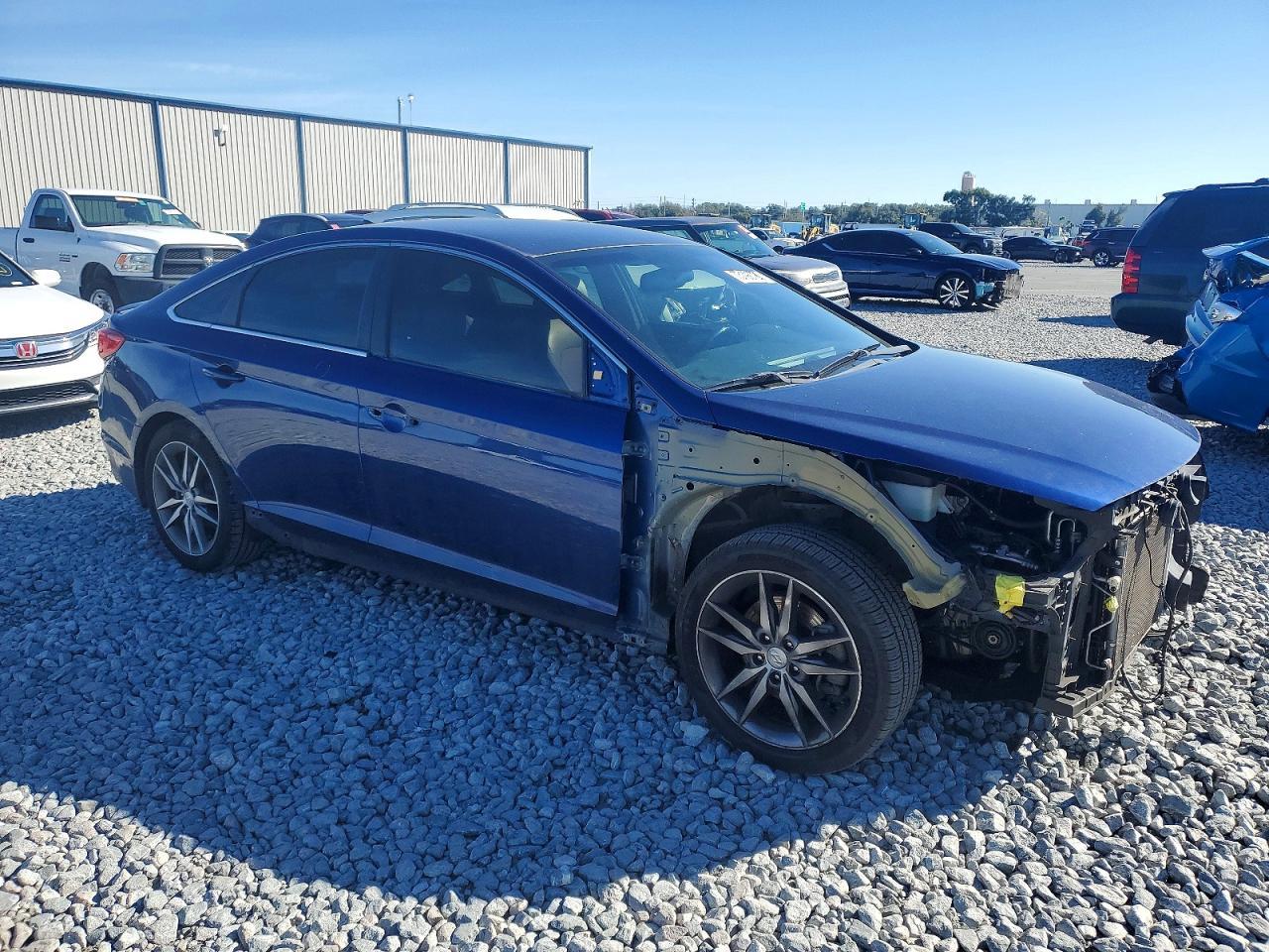 2017 Hyundai Sonata Sport - Image 4