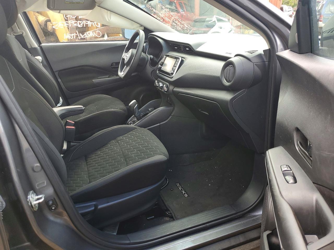2022 Nissan Kicks S - Image 7