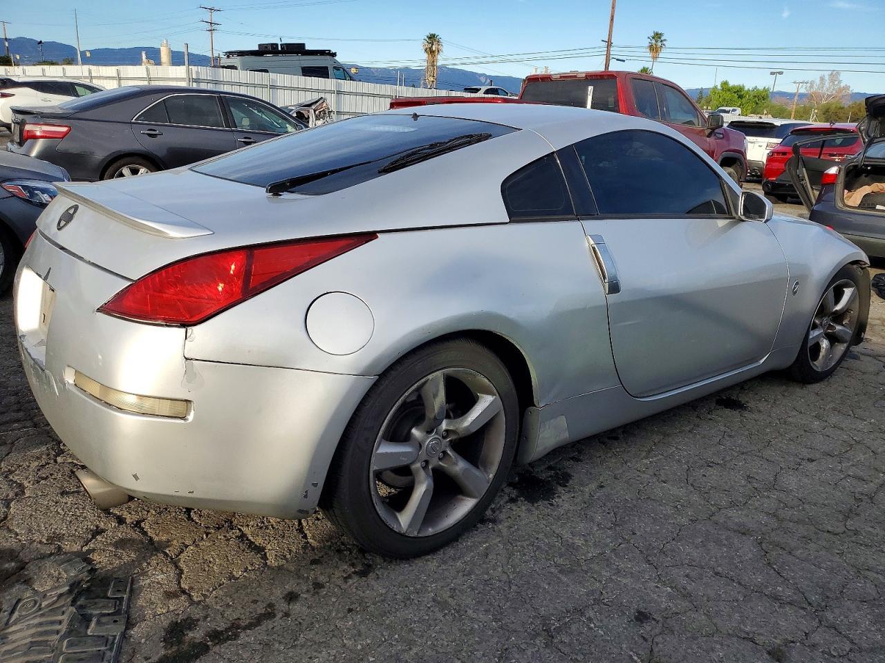 2006 Niss 350Z Coupe - Фото 3