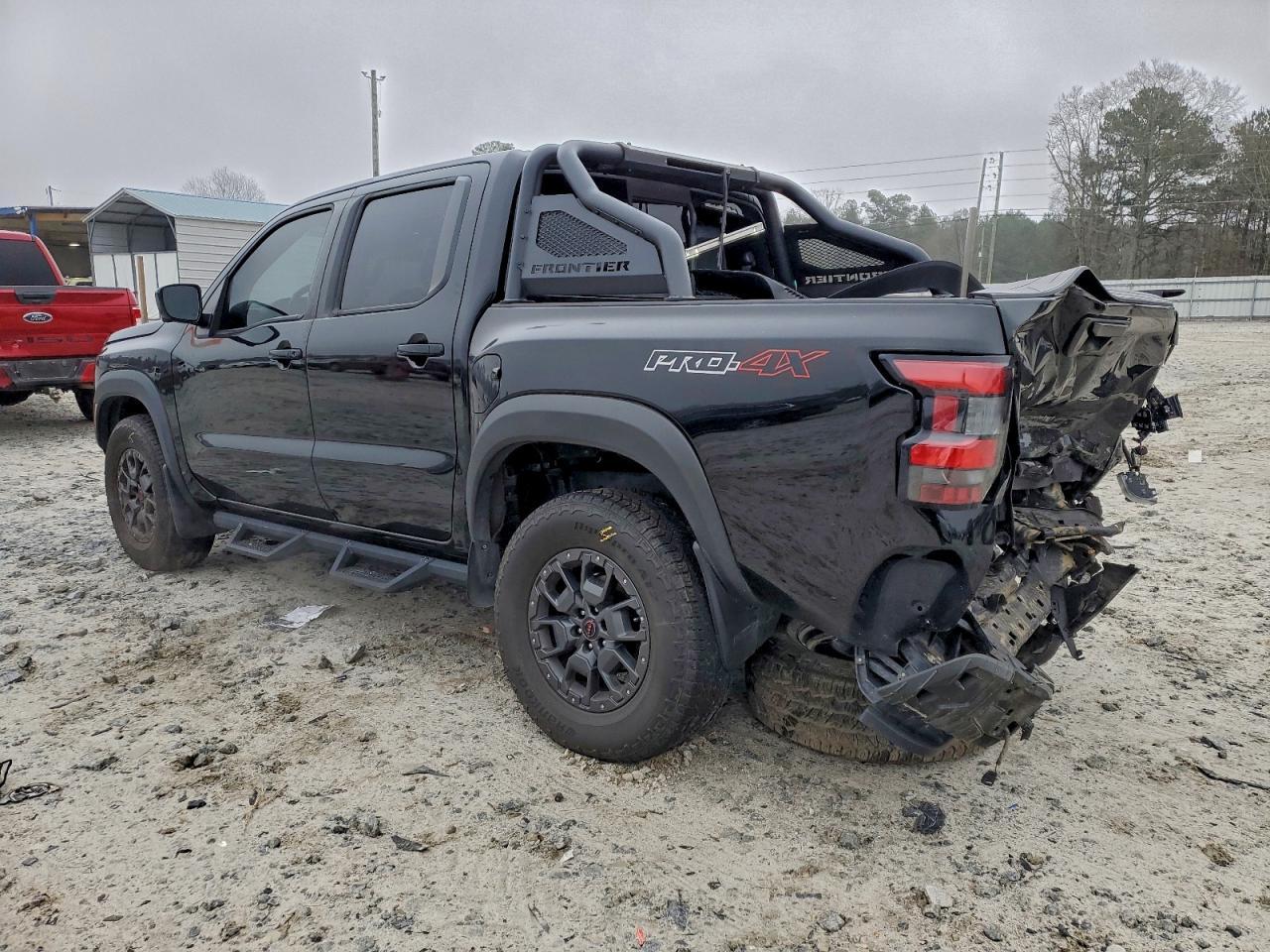 2022 Nissan Frontier S - Фото 2