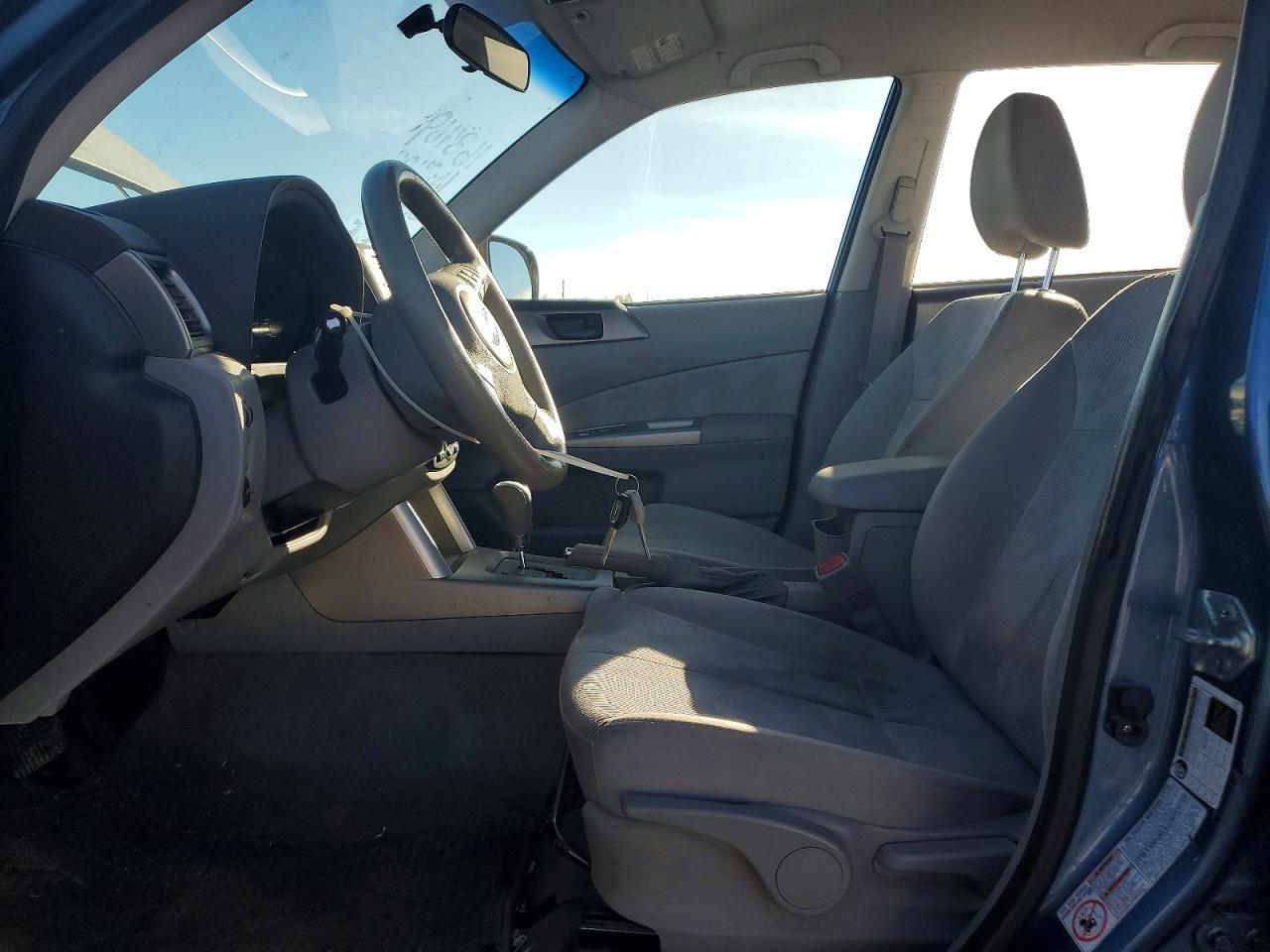 2010 Subaru Forester 2.5X - Фото 7