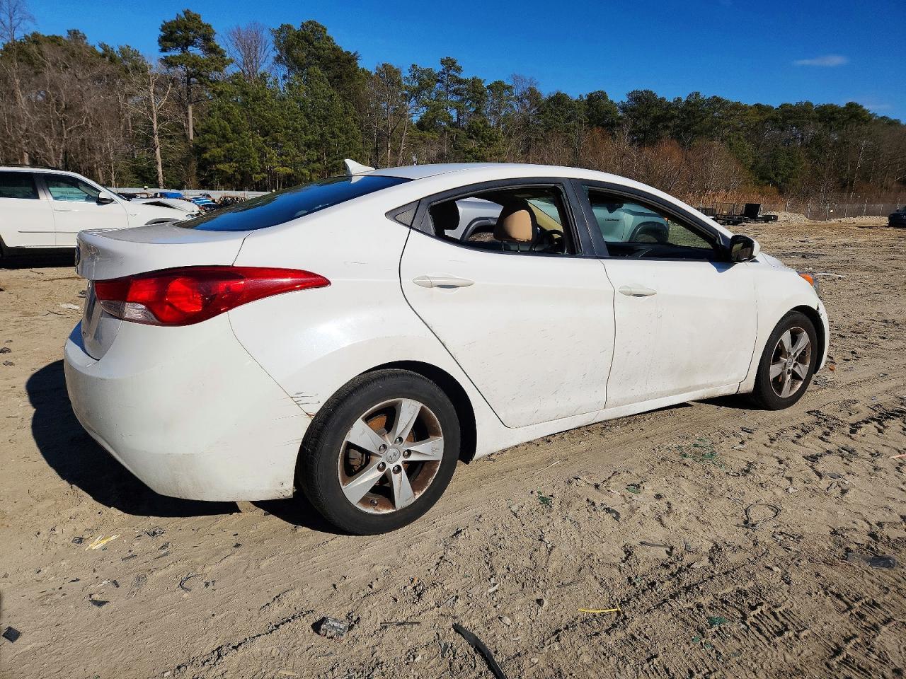 2013 Hyundai Elantra Gls - Image 3