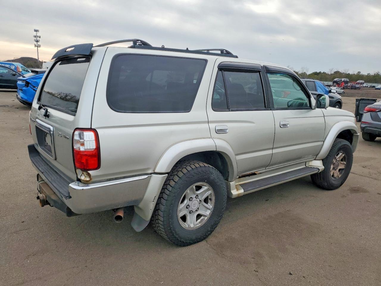 2002 Toyota 4Runner Sr5 - Image 3
