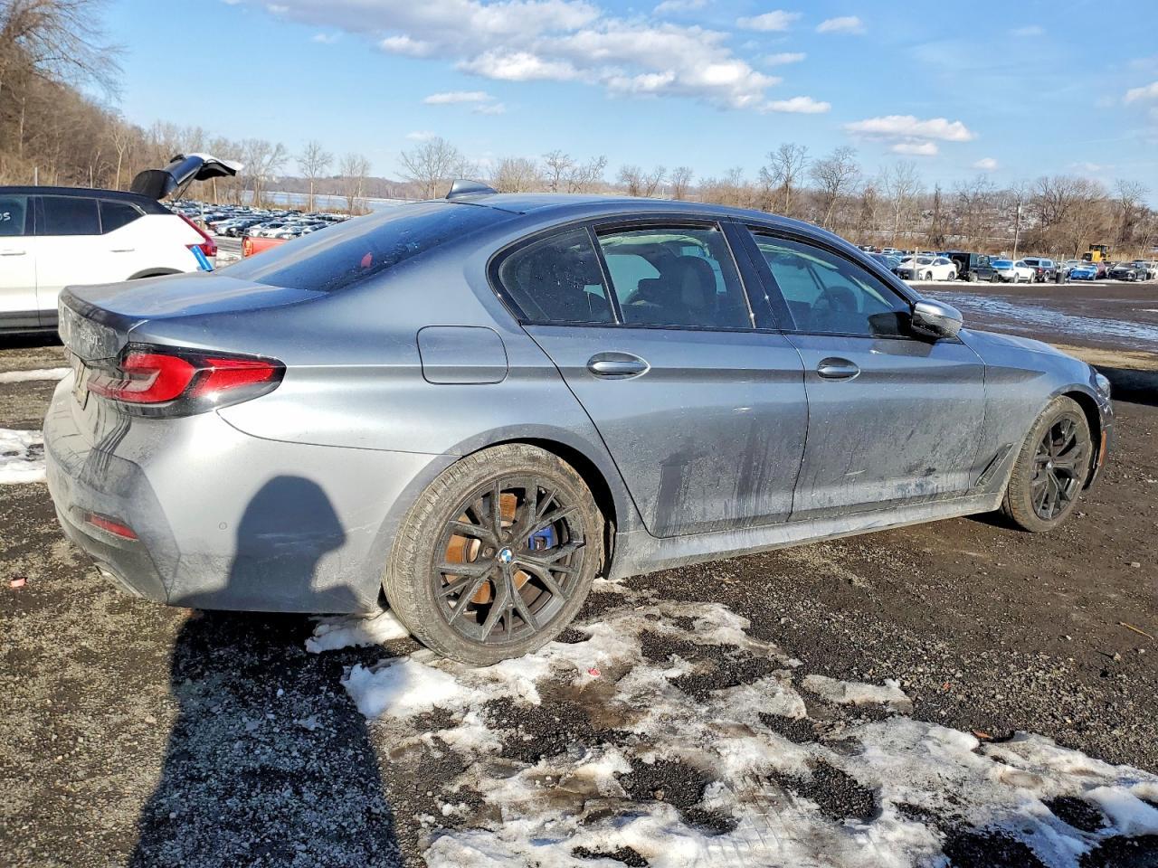 2022 BMW 530 Xi - Фото 3