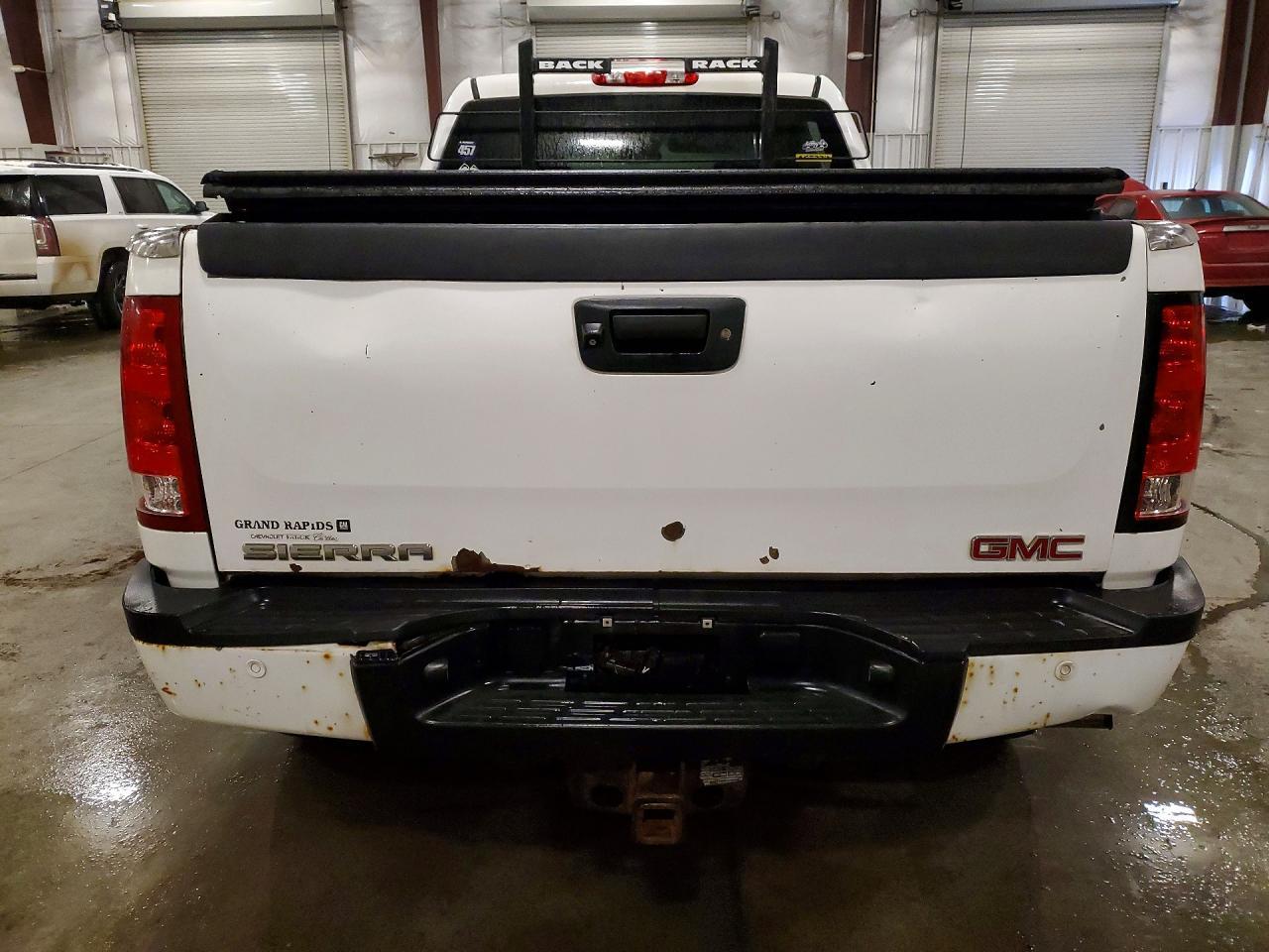 2011 GMC Sierra K2500 Denali - Фото 6