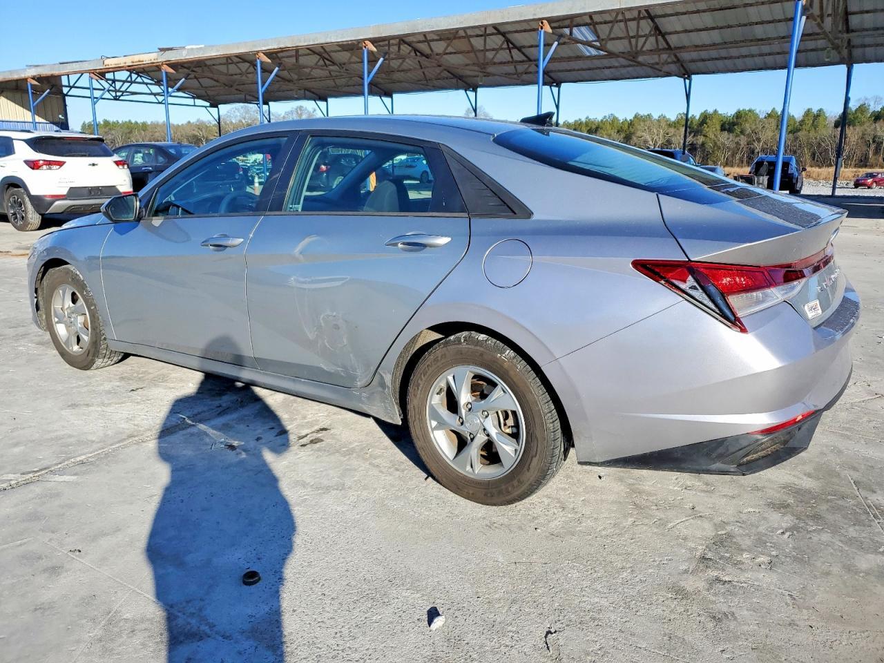 2023 Hyundai Elantra Se - Image 2