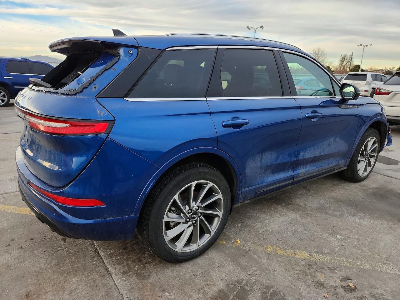 2021 Lincoln Corsair Grand Touring - Image 3