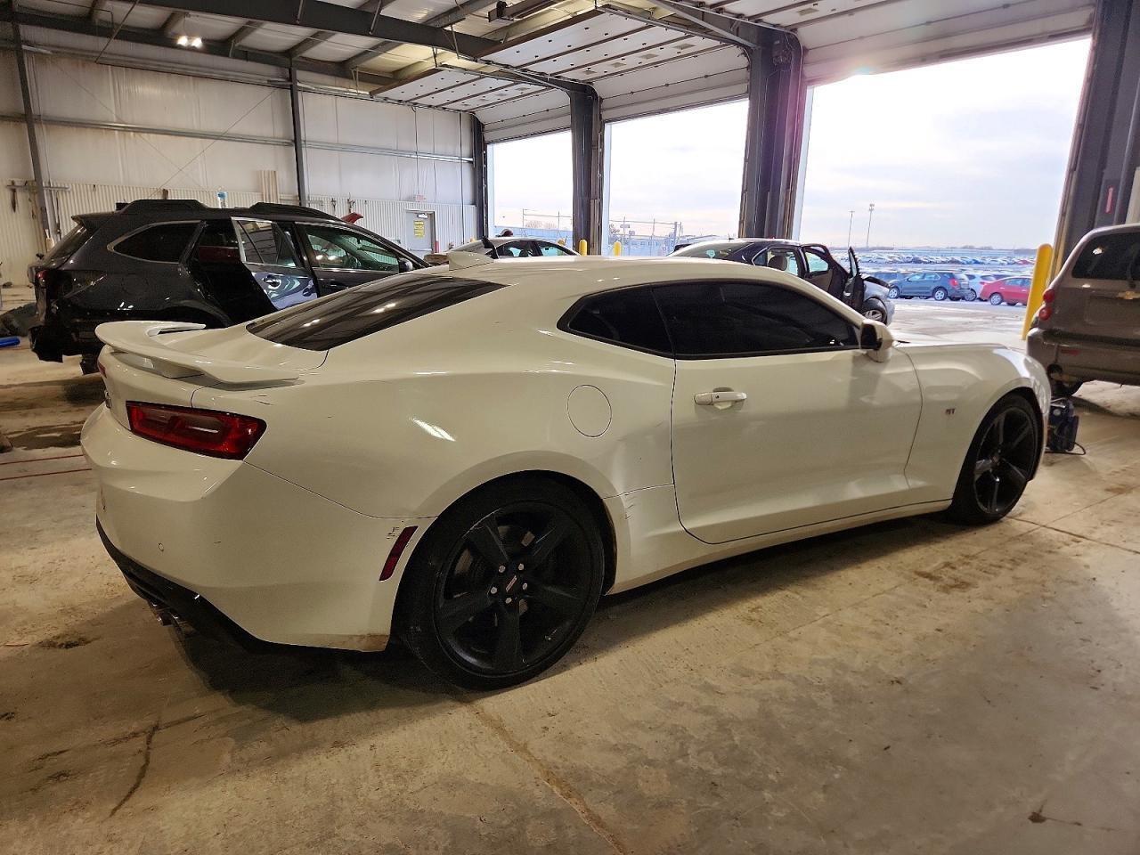 2017 Chevrolet Camaro Ss - Image 3