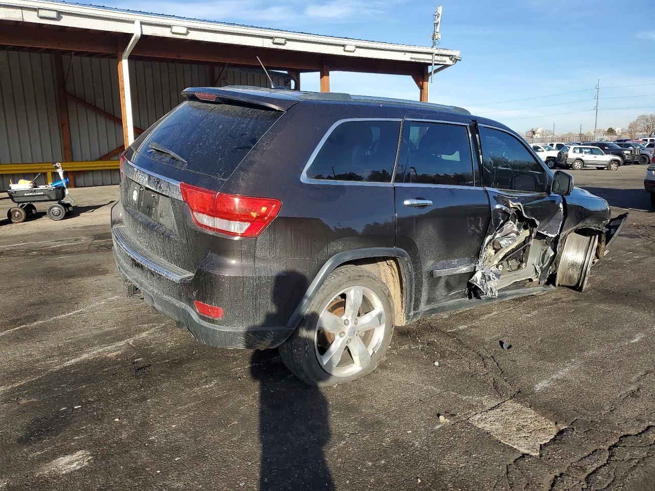 2012 Jeep Grand Cherokee Overland - Image 3