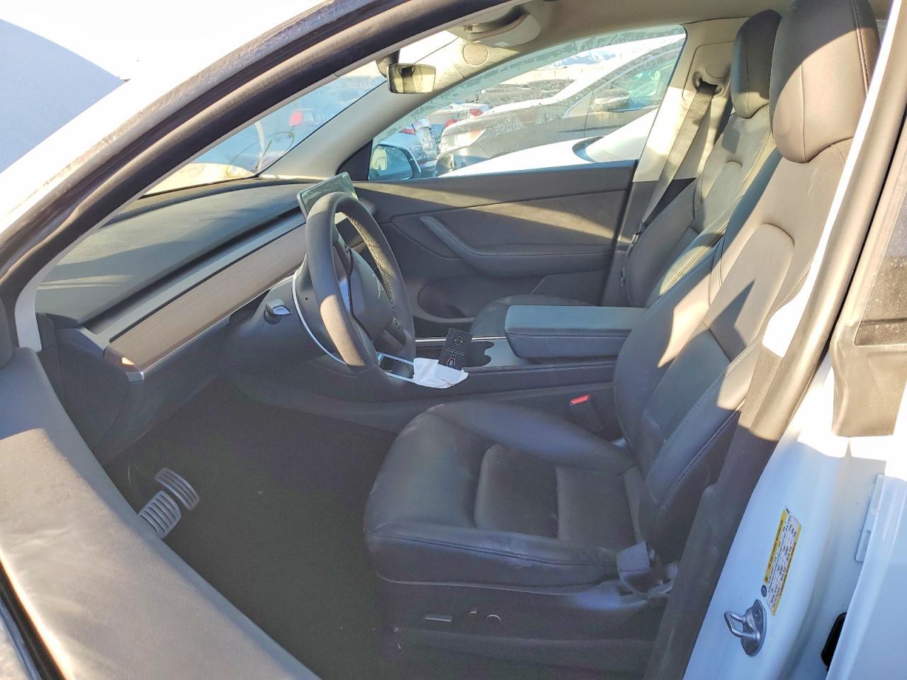 2022 Tesla Model Y - Фото 7