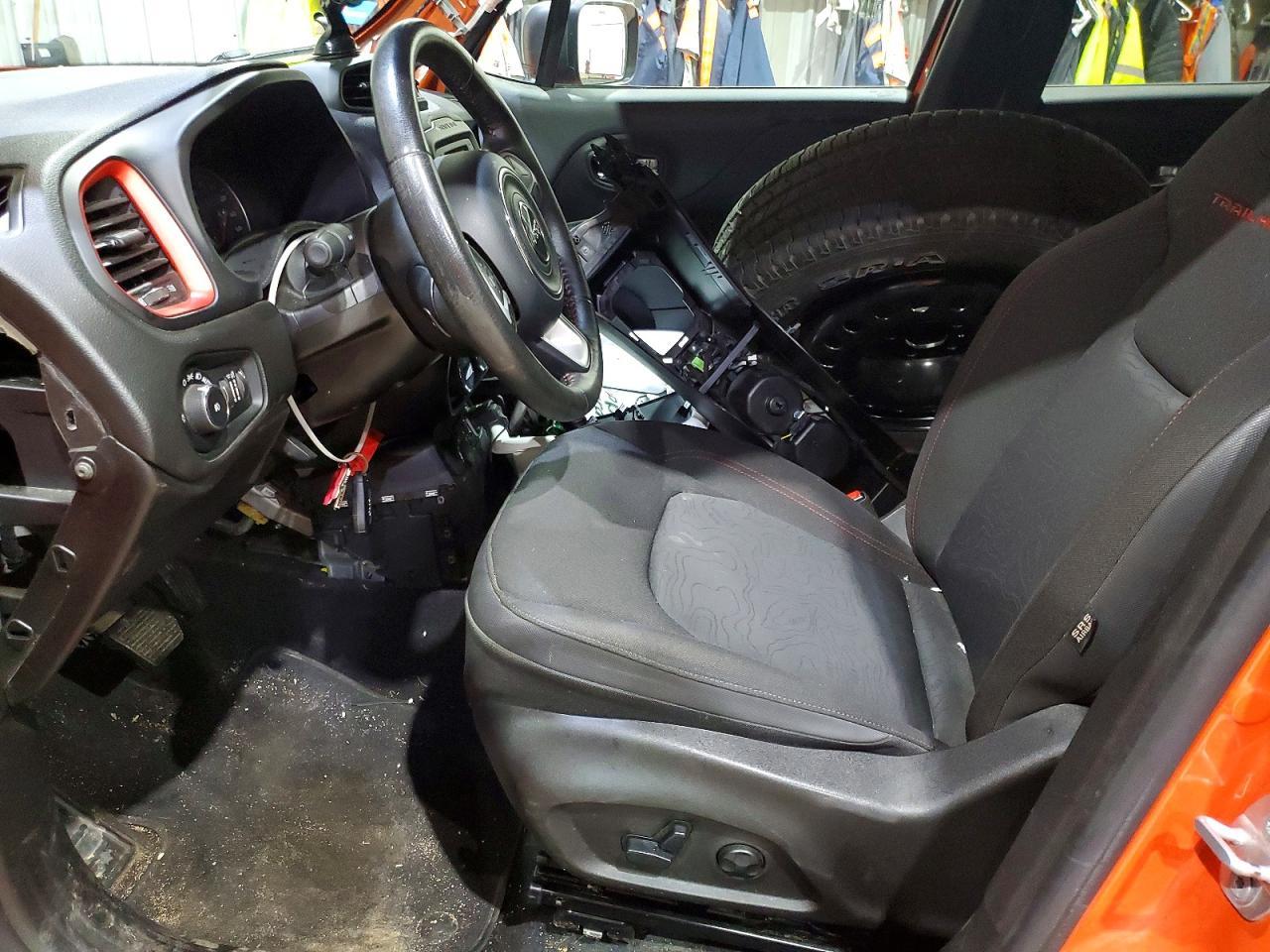 2015 Jeep Renegade Trailhawk - Фото 7