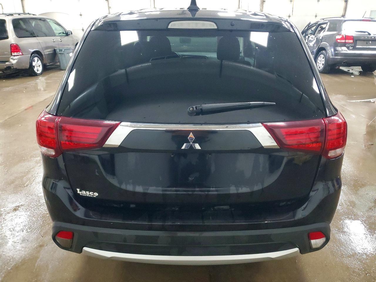 2017 Mitsubishi Outlander Es - Фото 6