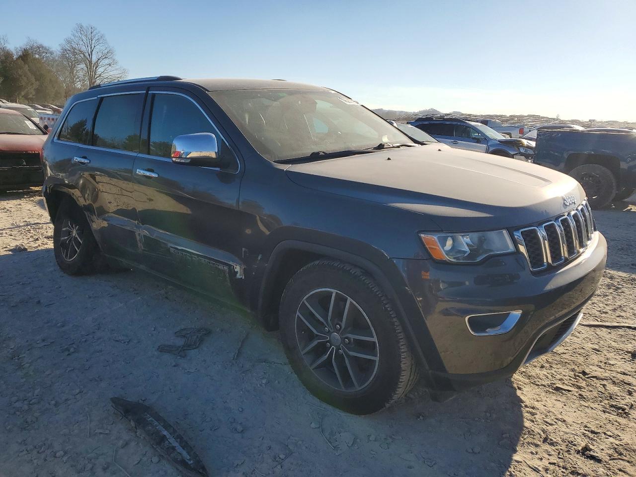2017 Jeep Grand Cherokee Limited - Image 4