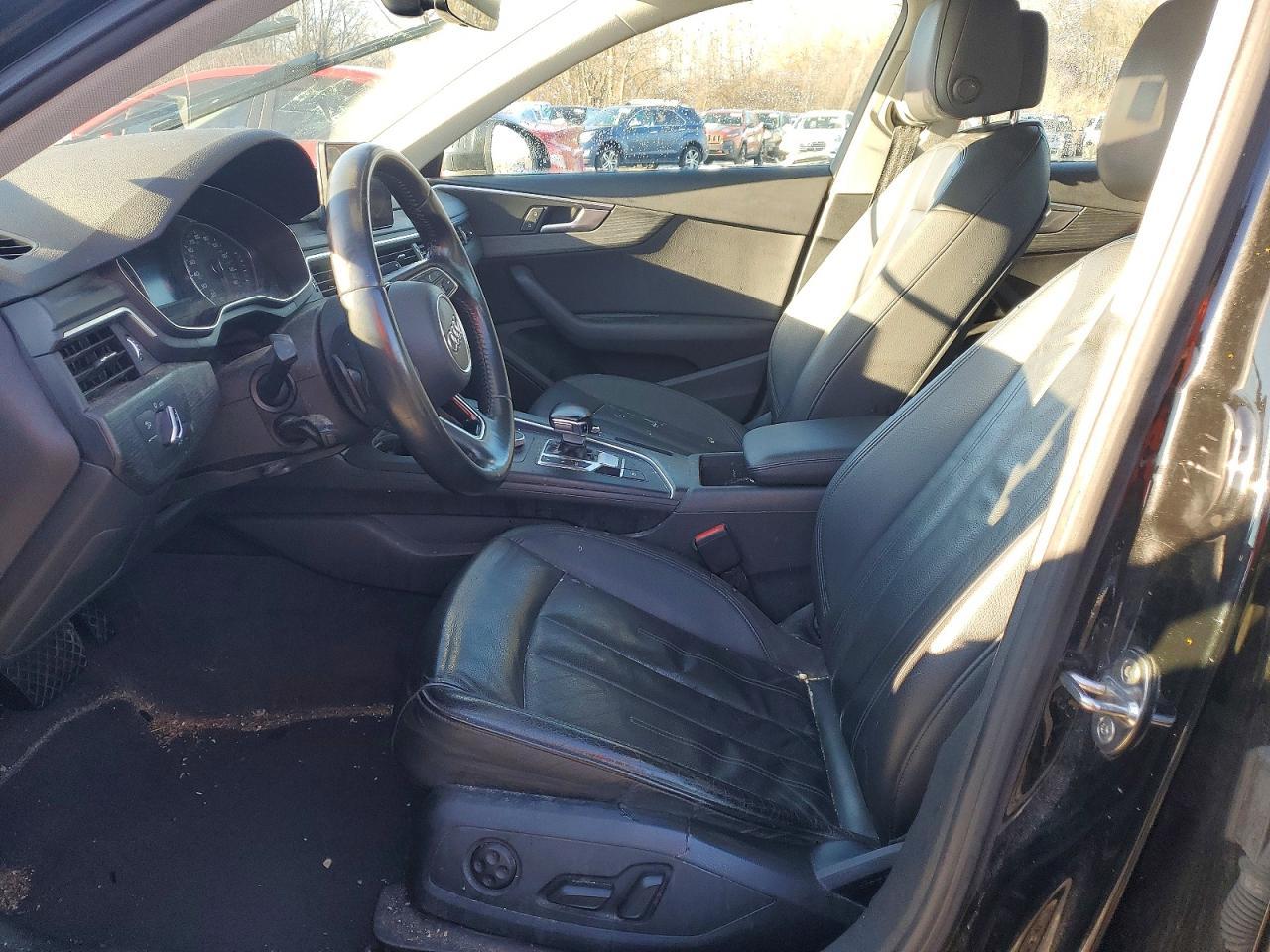 2018 Audi A4 Premium - Фото 7