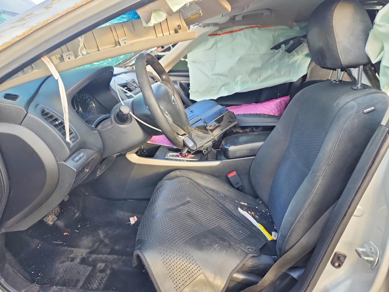 2015 Nissan Altima 2.5 - Фото 7