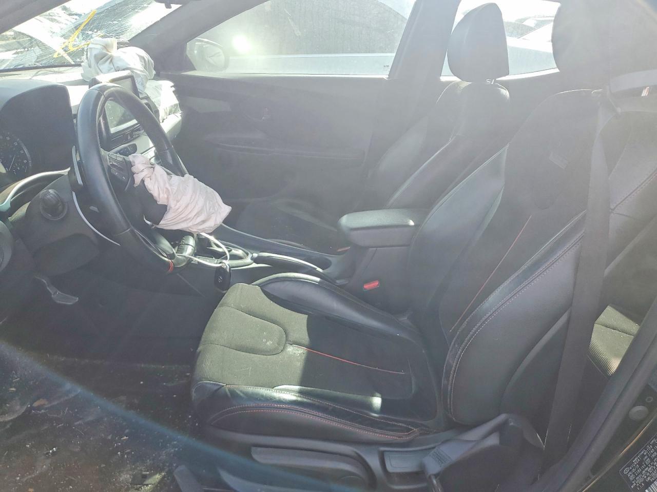 2019 Hyundai Veloster 2.0L Premium - Image 7