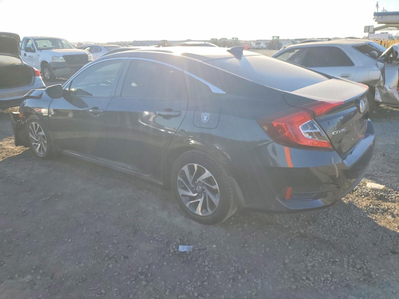 2017 Honda Civic Ex - Фото 2
