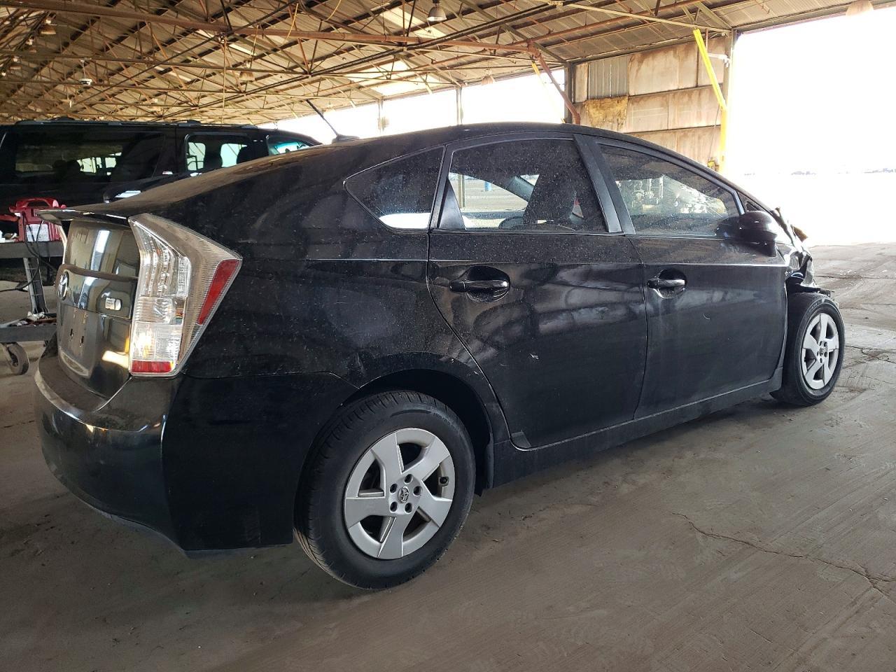 2011 Toyota Prius - Фото 3