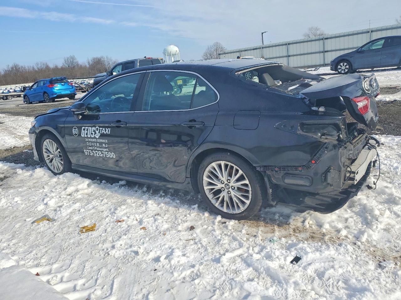 2018 Toyota Camry L - Фото 2