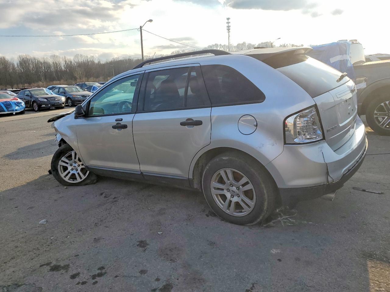 2011 Ford Edge Se - Фото 2