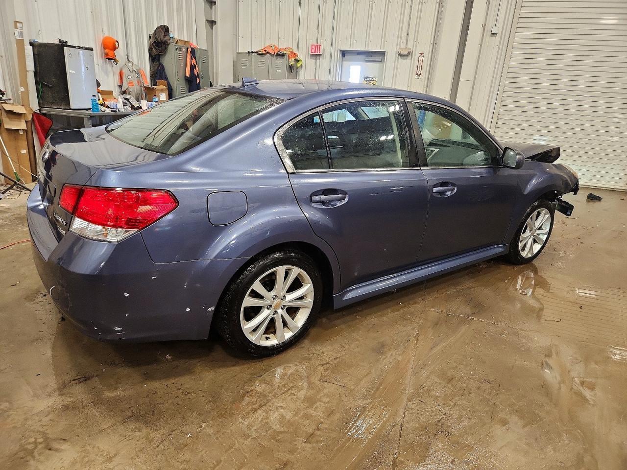 2014 Subaru Legacy 2.5I Premium - Фото 3