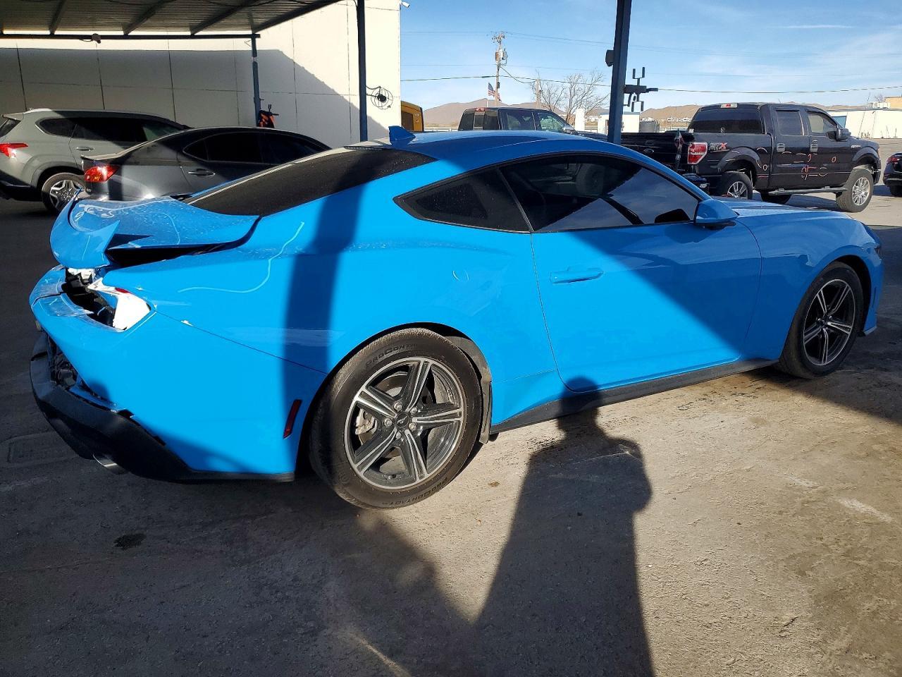 2024 Ford Mustang - Фото 3