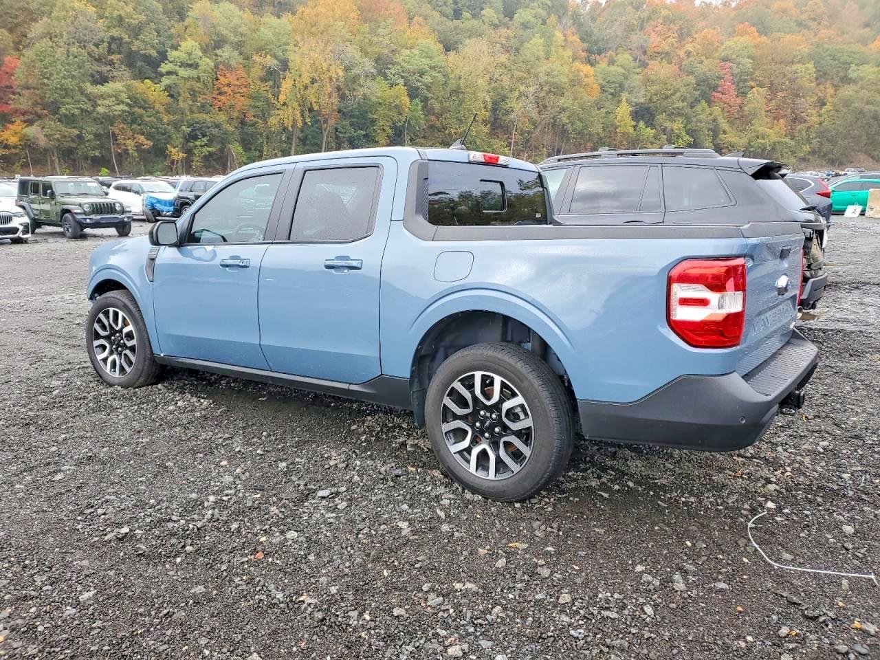 2024 Ford Maverick Lariat - Image 2