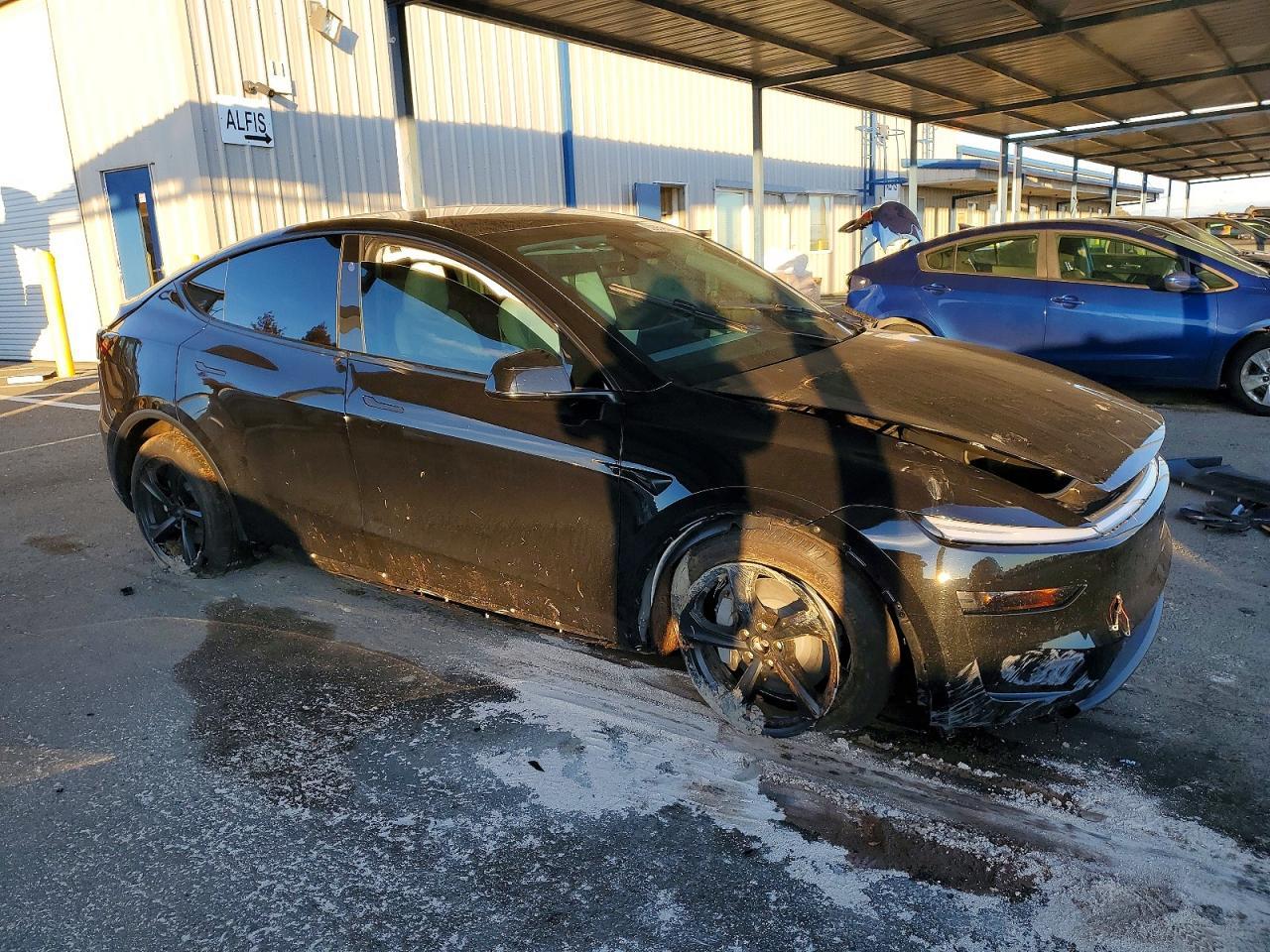 2026 Tesla Model Y - Image 4
