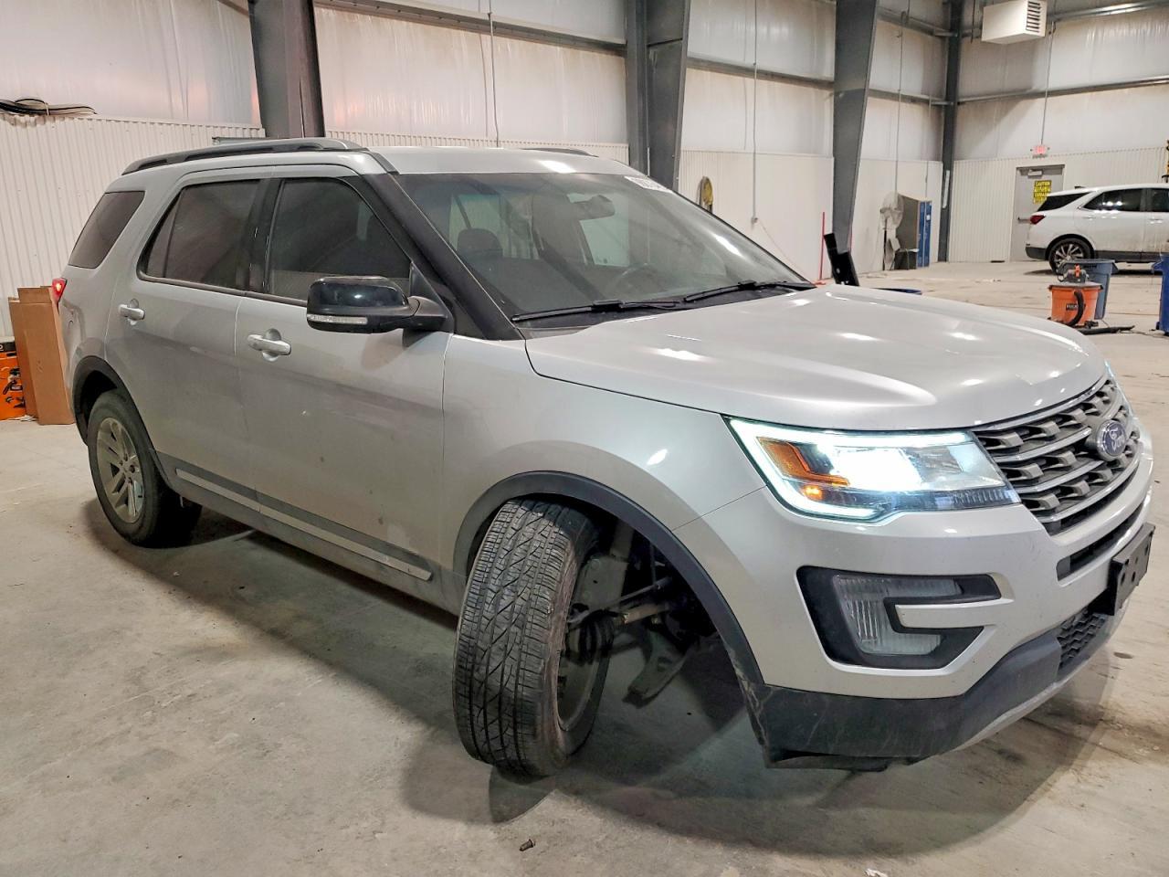 2017 Ford Explorer Xlt - Image 4