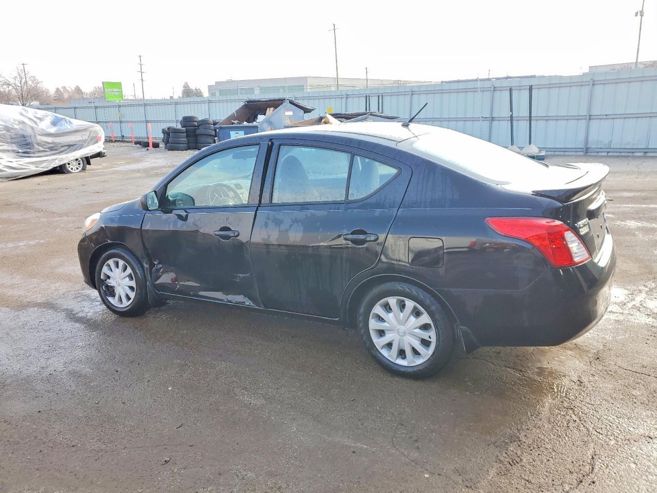 2014 Nissan Versa S - Image 2