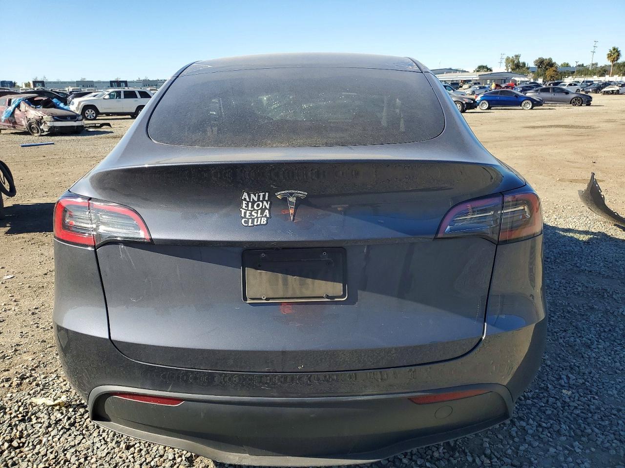 2023 Tesla Model Y - Фото 6