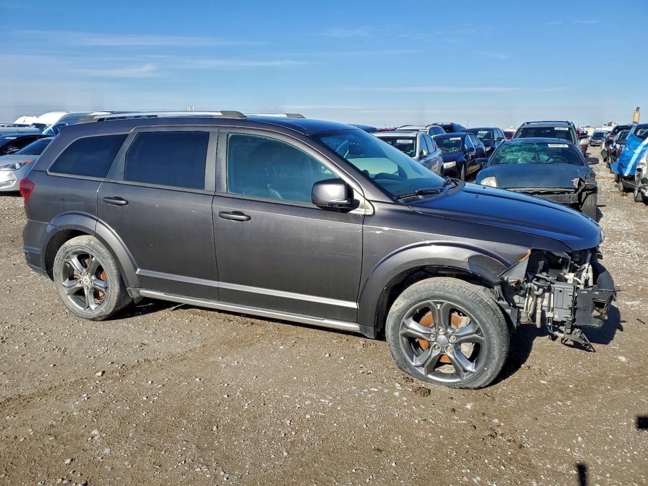 2017 Dodge Journey Crossroad - Image 4