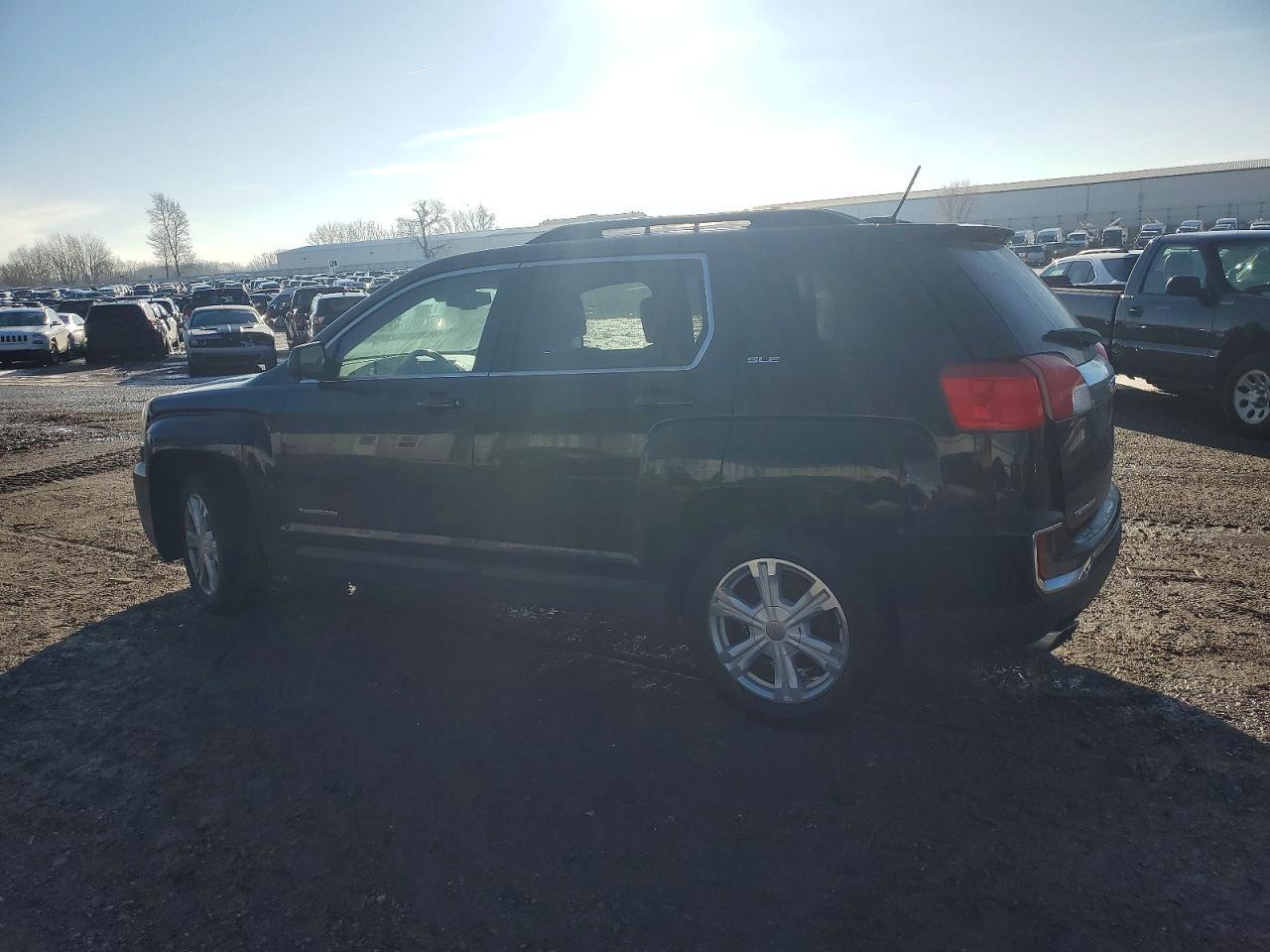 2017 GMC Terrain Sle - Фото 2