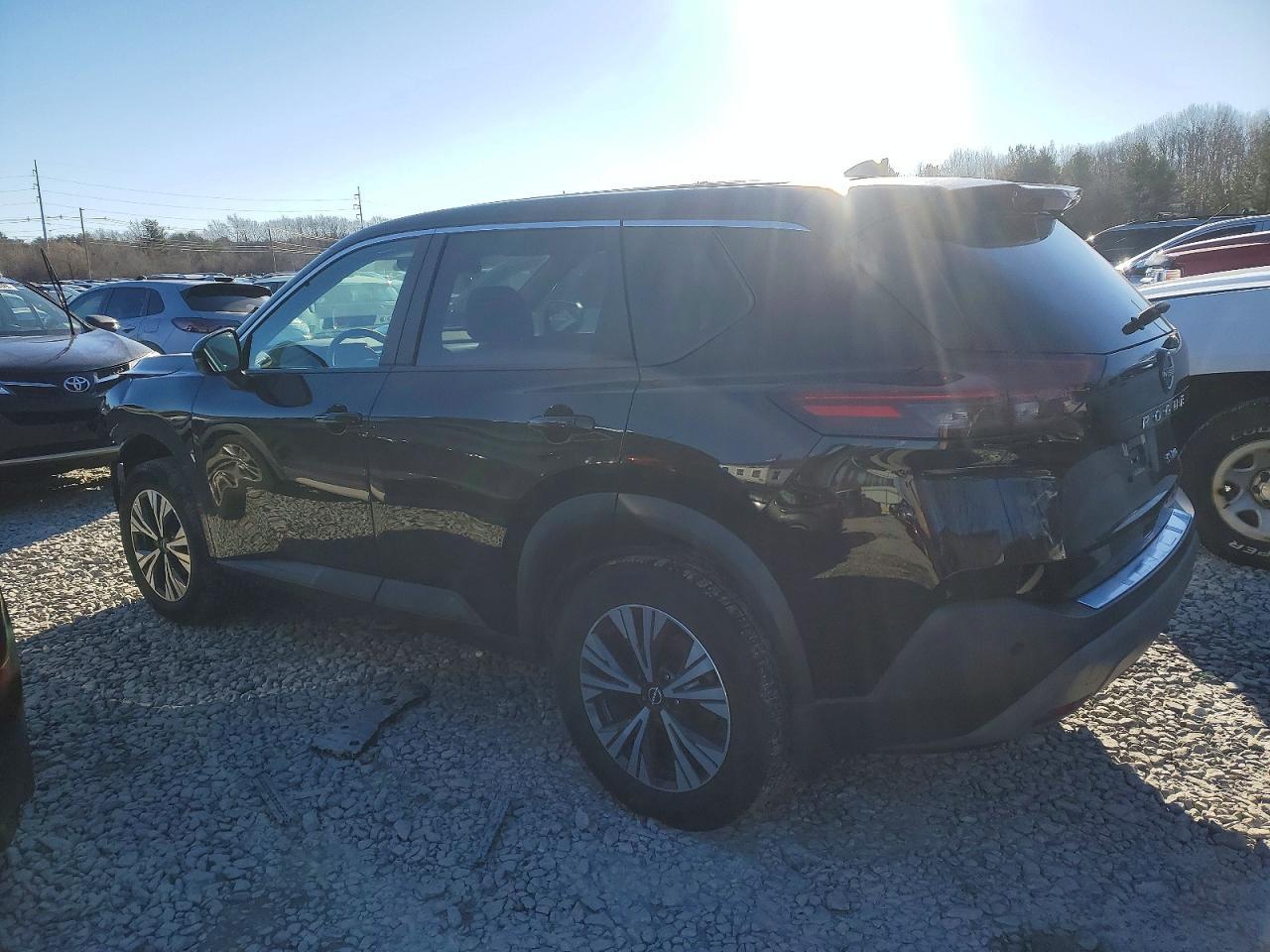 2022 Nissan Rogue Sv - Фото 2