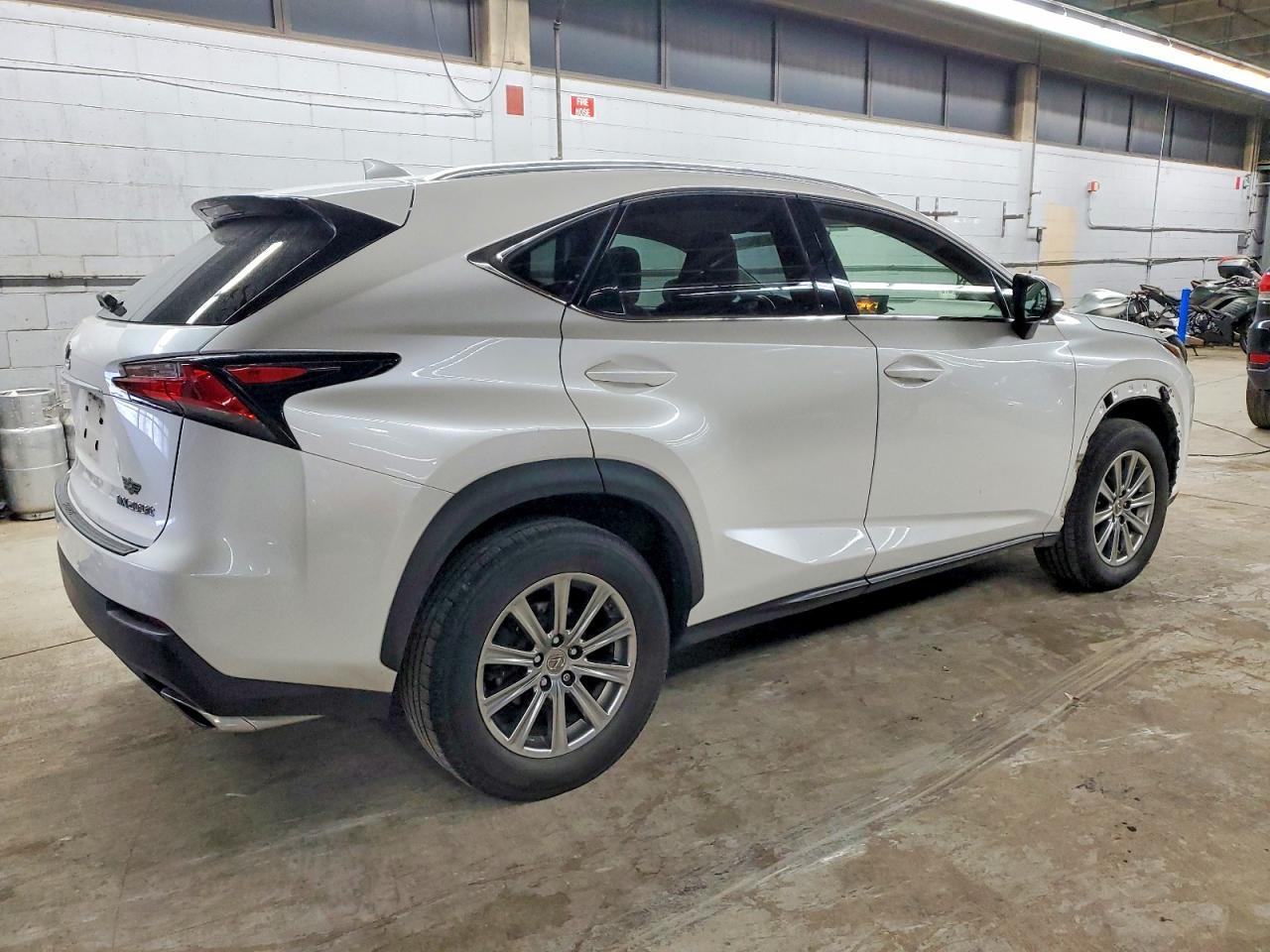 2017 Lexus Nx - Фото 3
