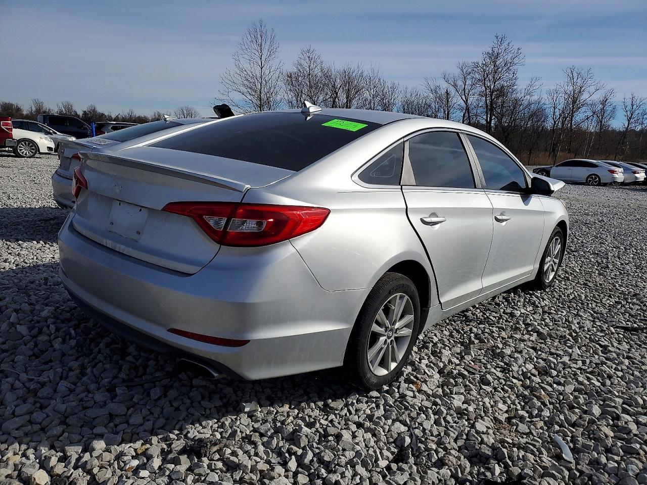 2015 Hyundai Sonata Se - Image 3
